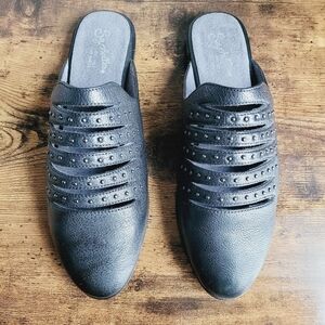 Seychelles Leather Cut Out Studded Flat Slip-on Mules Black Size 9